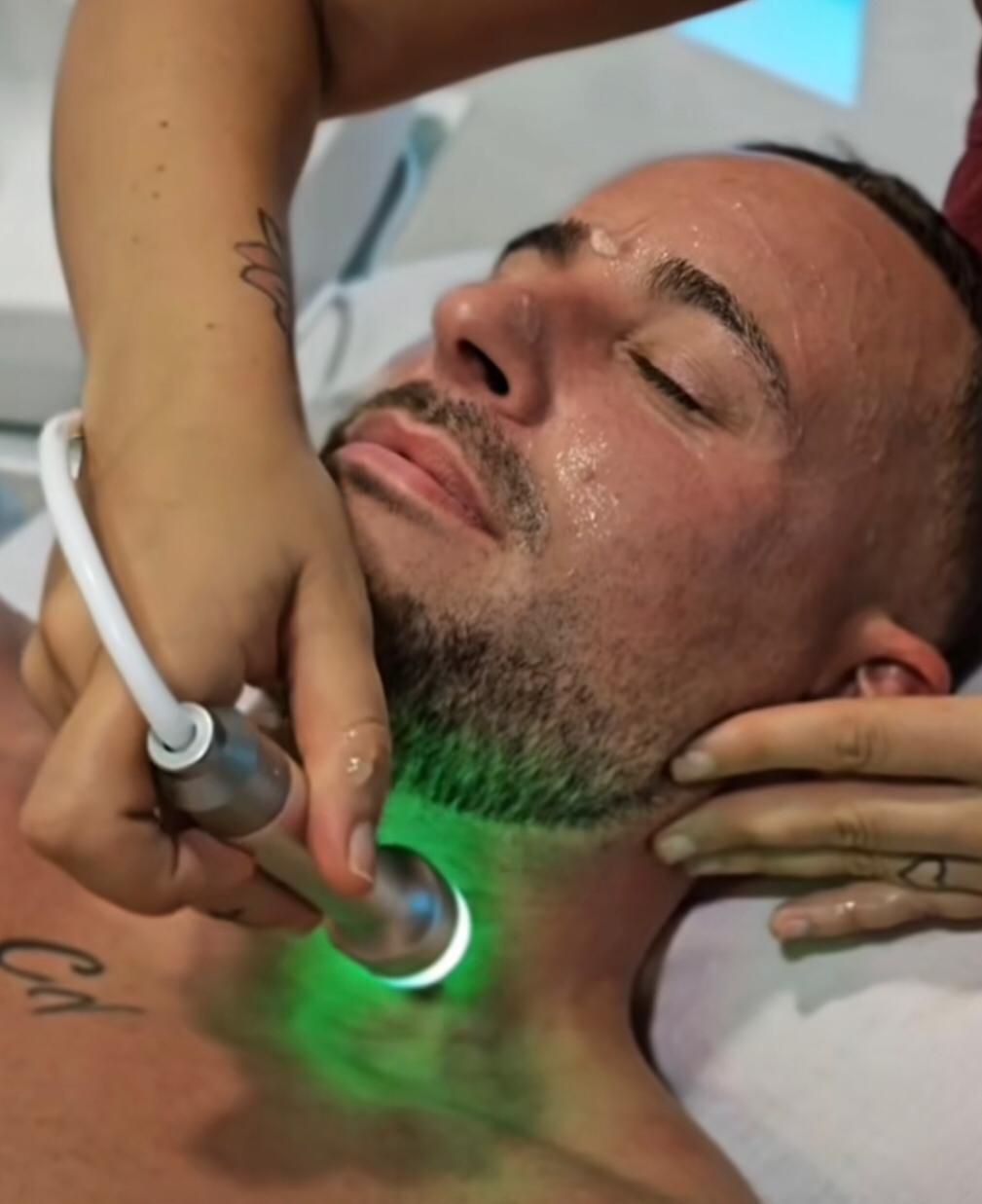 Tratamiento de hidrafacial